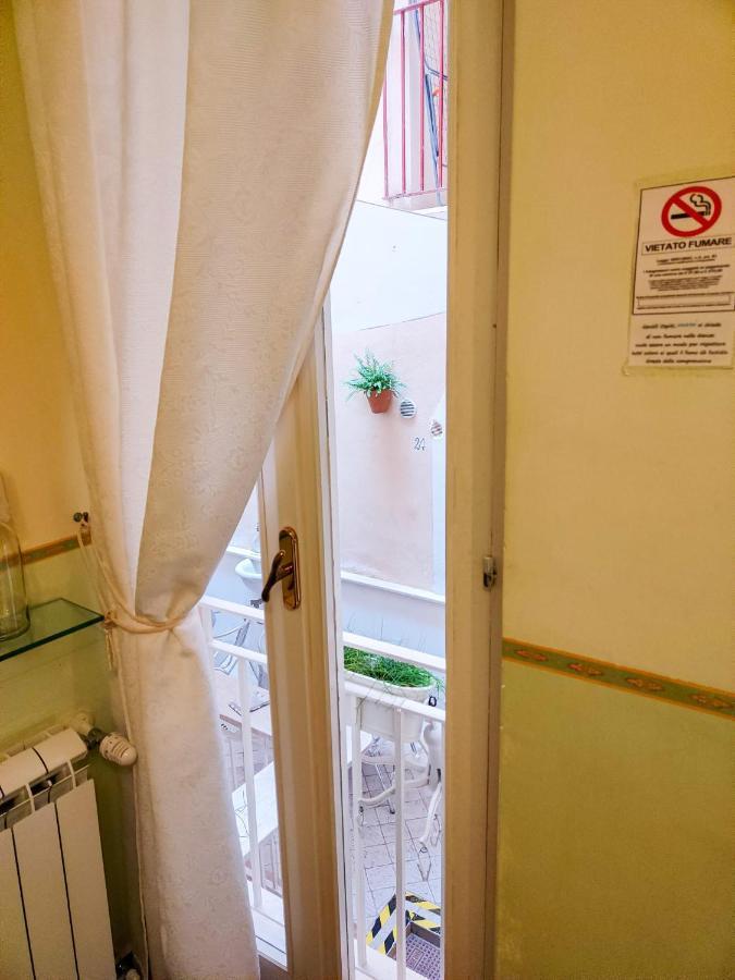 Nari Bed&Breakfast Gaeta Dış mekan fotoğraf